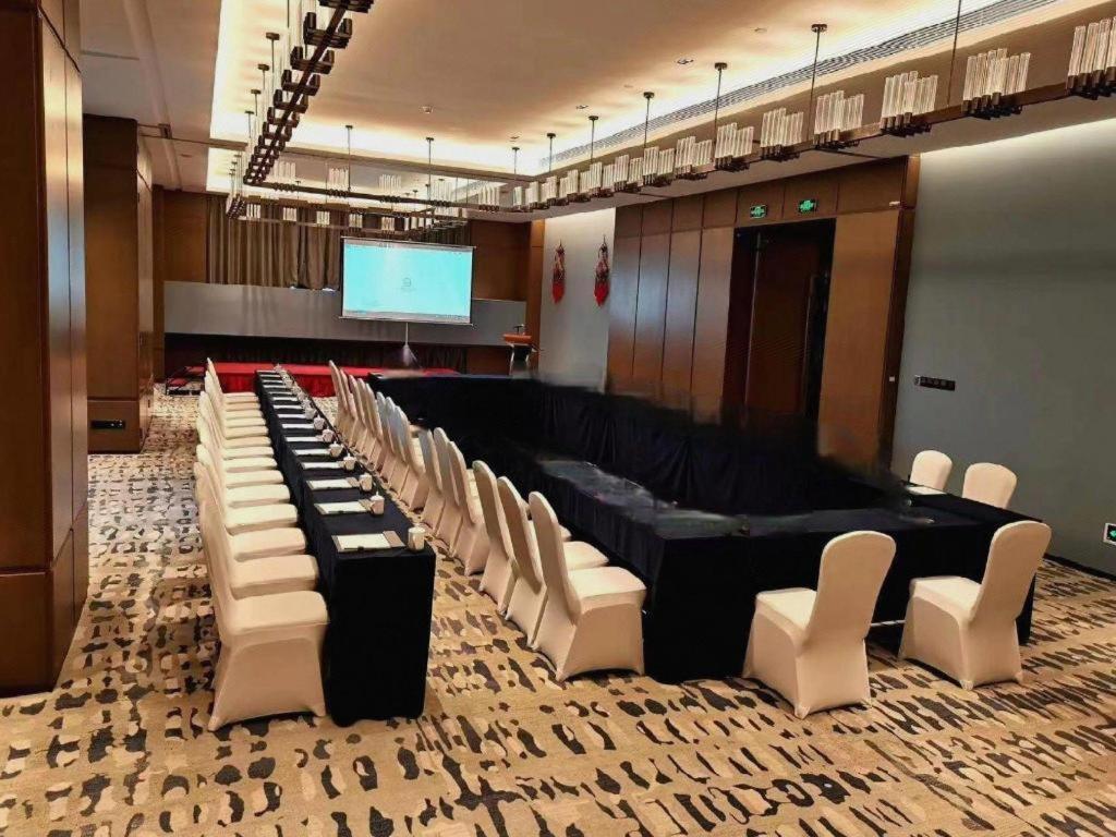 Wanda Jin Baise Hotel Buitenkant foto