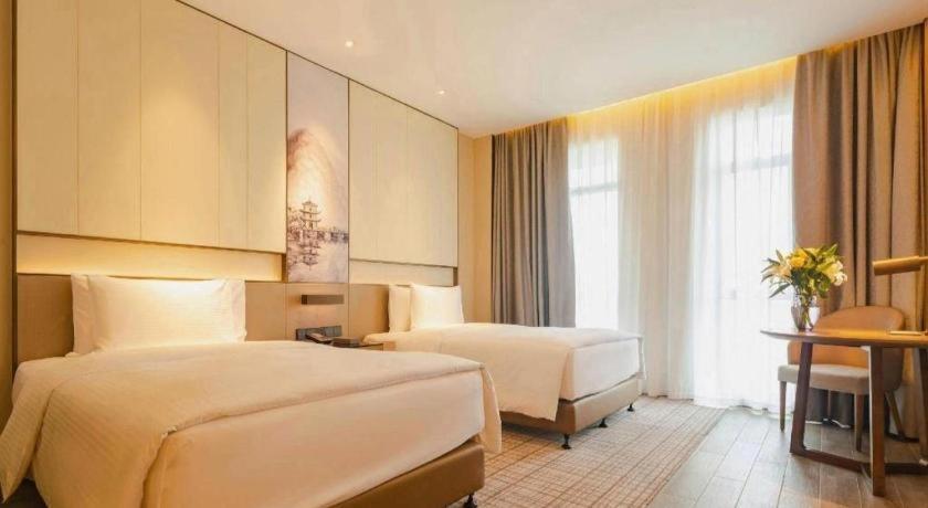 Wanda Jin Baise Hotel Buitenkant foto